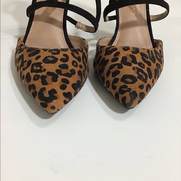 Christian Siriano Hydra Pointed Toe Cage Heel Pump - Picture 3 of 7